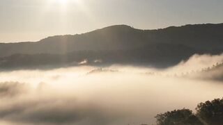 Sunrise Above Misty Mountains | Peaceful Golden Morning Scenery