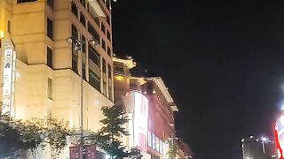 Wang fu jing street at night