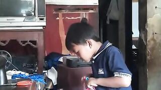 How to Buy Snacks in Indonesia
