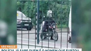 HOMEM FURTA VIATURA DA POLÍCIA E FAZ BLITZ NA RUA