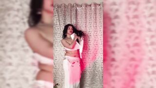 Indian Girl Kritika Thakur Dance 8