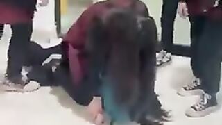 Lahore School Drunk girls fighting