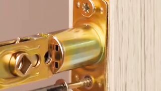 Door lock handling