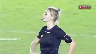 REFEREES VS PLAYERS IN FOOTBALL????(Funny & Angry)