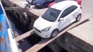 Car loading on ship