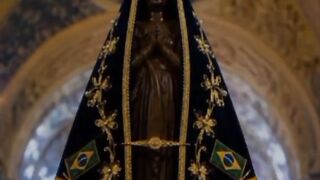 Nossa Senhora Aparecida .. cuide por favor de todos nós!
