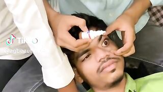 Cara ngobatin mata kelilipan hahah
