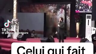 Celui qui fait pleurer les autres Dieu lui fera pleurer