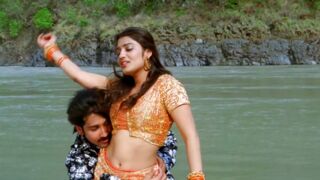 Nikitha Thukral Navel kiss hottest song Aganthakudu