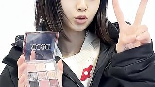 我看起来很漂亮，对吧？