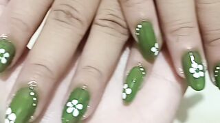floral nail art
