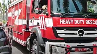 Diduga Hair Dryer Konslet, Kamar Apartemen Gunawangsa Surabaya Terbakar