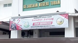 Diduga Terima Suap Tambang Ilegal, Kajari Tuban Dicopot Sementara dari Jabatannya