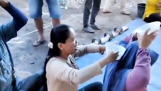 EMAK EMAK LOMBA ESTAFET AIR