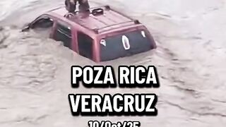 ¡POZA RICA DESPIERTA BAJO EL AGUA!