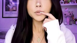 Stunning Cardigan Girl Namaste 🙏 2