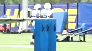 Josh Allen praises Aaron Donald before MNF