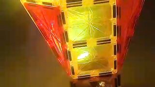 Building a Hot Air Balloon with Magnetic Tiles!