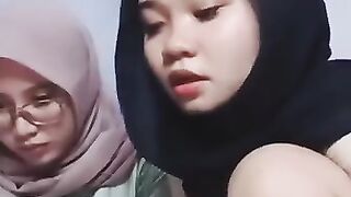 satu lawan dua cewek
