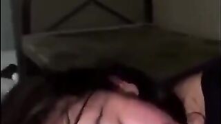 menghisap penis yang panjang
