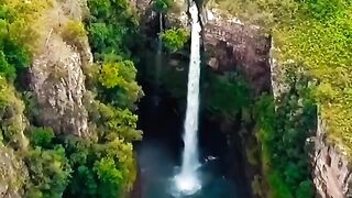 Water fals