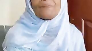 Maa ka qarz????????????