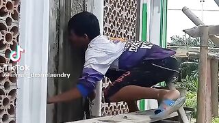 Asli  ngakak  hahah