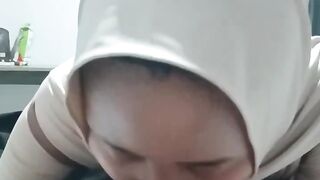 menghisap penis selingkuhan