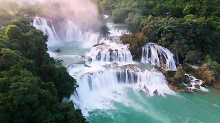 Keindahan Air Terjun yang Menenangkan Jiwa 🌿💦 | Surga Tersembunyi di Alam