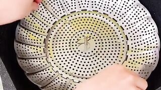 Foldable Vegetable Steamer Basket- A Handy Kitchen Tool