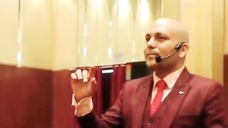Akelapan Se Success Tak: Apni Race Khud Daudo | NaveenTechTalks 2