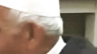 Data Darbar Bhutto time Door Made of Gold • Makkah Madina Gold work on Masjid #maulanaishaq #shorts