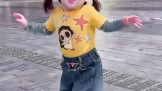 這小眼神 為娘我活三十年也沒學會
