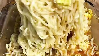 MUGBANG MIE AYAM SAMPE KESELEK