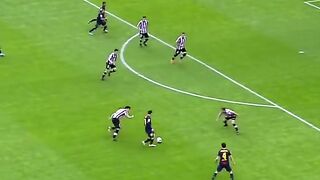 Messi 105