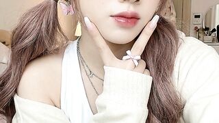 Vibes Santai & Cozy di Kamar: Transformasi Makeup Kawaii, Rambut Twintails Pink, dan Aksesoris Imut yang Bikin Jatuh Hati! 🧸💖
