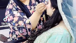 Aqsa Beauty Saloon