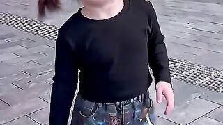 新学的马步舞姿来喽！满分10分，姨姨们看给咱小如意打几分呢？