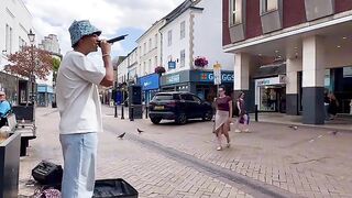 Cleanest microphone in the game 🎤 #reels #singing #singer #singers #busking #buskers #busker #public #reaction #sad