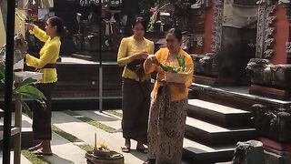 Upacara adat bali