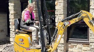 This Heavy Equipment Operator's Skills Are INSANE! 🚜🔥