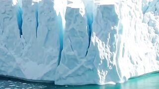 Massive Glacier Collapse Caught on Camera - Huge Ice Shelf Breaks Into Ocean