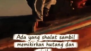 Sholat itu waktu yang tepat untuk meminta