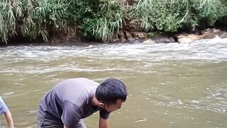 Play in the river
