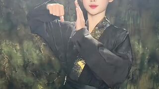 Trend Dance Kungfu Ala Crystal