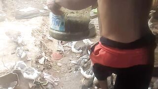 kita kasih makan entok dulu