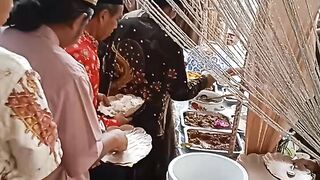Makan bersama 11
