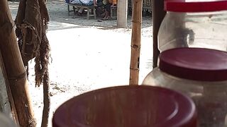 কি ভাবে জুতা চুরি করে