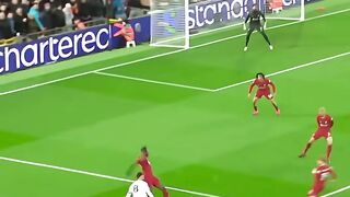 Epic Premier League Clash: Liverpool vs Manchester United Highlights
