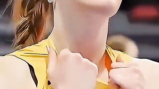 Zehra Güneş 🔥 The Queen of Volleyball 👑🏐 #Shorts.mp4
